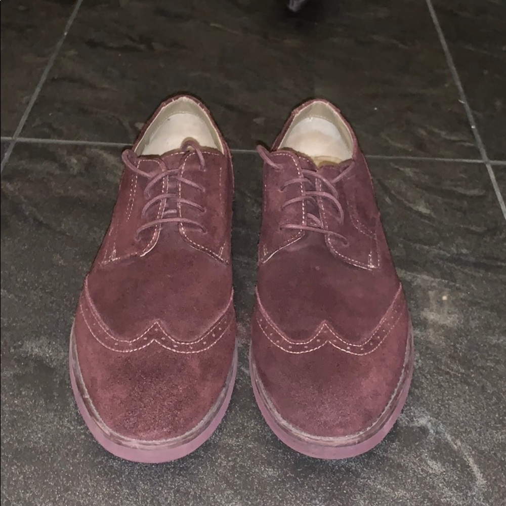 Calvin Klein Wingtip Shoes - Picture 2 of 4